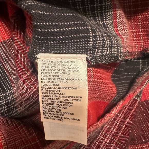 The North Face Red and Black Checkered Flannel Shirt Size Large - Picture 6 of 6